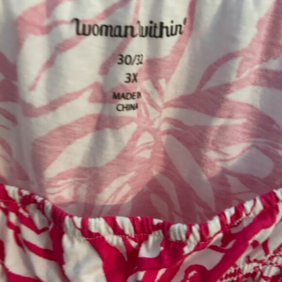 Woman Within Pink and White Floral Blouse - Picture 4 of 5